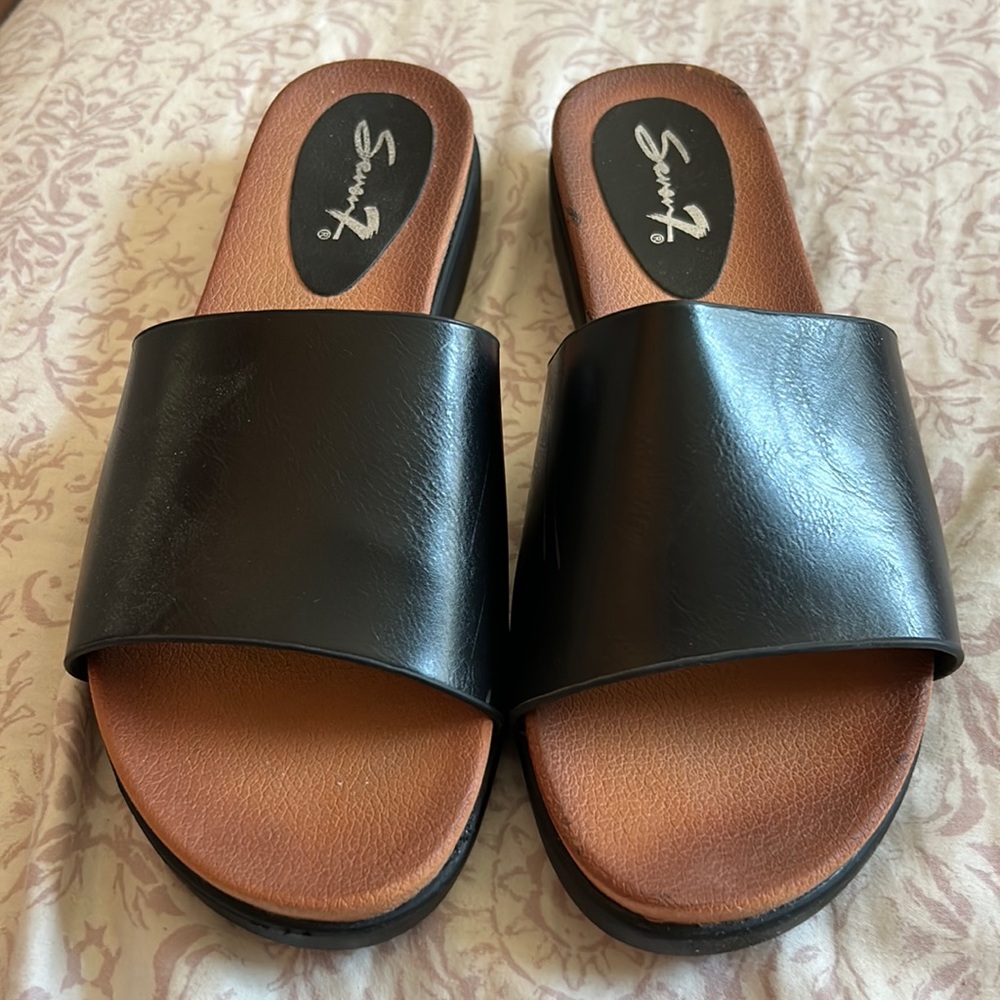 Black sandals